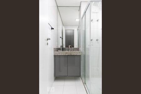 Studio para alugar com 51m², 1 quarto e 1 vaga Studio para alugar com 51m², 1 quarto e 1 vagaBanheiro