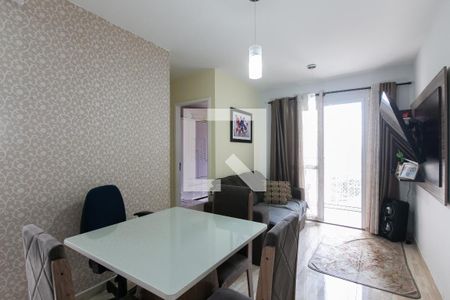 Sala  de Apartamento com 2 quartos, 47m² Itaquera