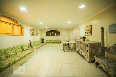 Apartamento para alugar com 55m², 2 quartos e 1 vaga Apartamento para alugar com 55m², 2 quartos e 1 vagaÁrea comum - Salão de festas