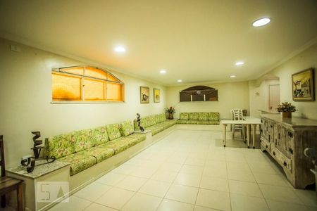 Apartamento para alugar com 55m², 2 quartos e 1 vaga Apartamento para alugar com 55m², 2 quartos e 1 vagaÁrea comum - Salão de festas