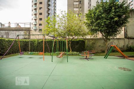 Apartamento para alugar com 55m², 2 quartos e 1 vaga Apartamento para alugar com 55m², 2 quartos e 1 vagaÁrea Comum - Playground