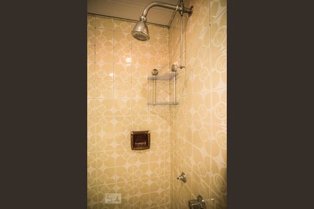 Apartamento para alugar com 55m², 2 quartos e 1 vaga Apartamento para alugar com 55m², 2 quartos e 1 vagaBanheiro - Chuveiro