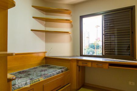 Apartamento à venda com 80m², 3 quartos e 2 vagasQuarto 2