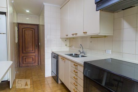 Apartamento à venda com 80m², 3 quartos e 2 vagasCozinha