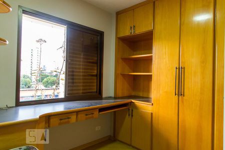 Apartamento à venda com 80m², 3 quartos e 2 vagasQuarto 2