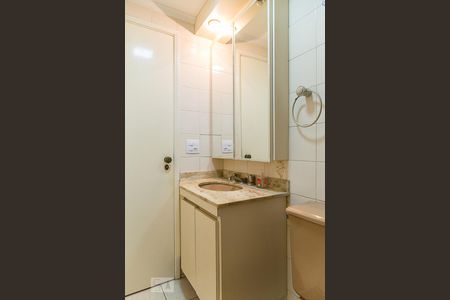 Apartamento à venda com 80m², 3 quartos e 2 vagasBanheiro