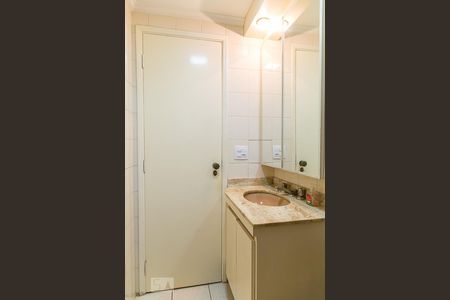 Apartamento à venda com 80m², 3 quartos e 2 vagasBanheiro