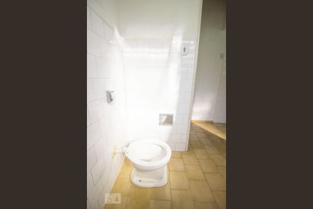 Banheiro de casa à venda com 1 quarto, 60m² em Anhangabaú, Jundiaí