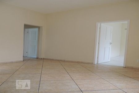 Sala de casa para alugar com 4 quartos, 120m² em Curicica, Rio de Janeiro