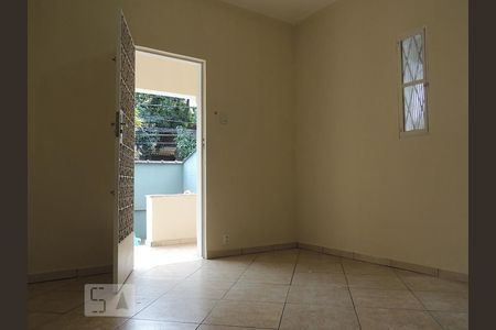 Sala de casa para alugar com 4 quartos, 120m² em Curicica, Rio de Janeiro