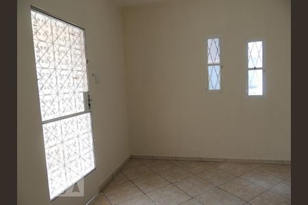 Detalhe de casa para alugar com 4 quartos, 120m² em Curicica, Rio de Janeiro