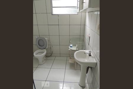 Casa para alugar com 120m², 4 quartos e sem vagaBanheiro Detalhe