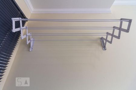 Detalhe Varal de apartamento para alugar com 1 quarto, 20m² em Vila Sao Luis, São Paulo