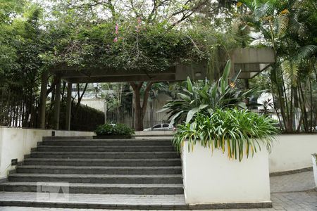 Apartamento para alugar com 160m², 4 quartos e 2 vagasEntrada