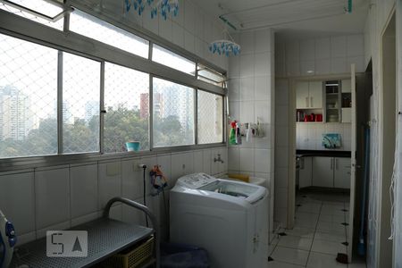 Apartamento para alugar com 160m², 4 quartos e 2 vagasÁrea de Serviço