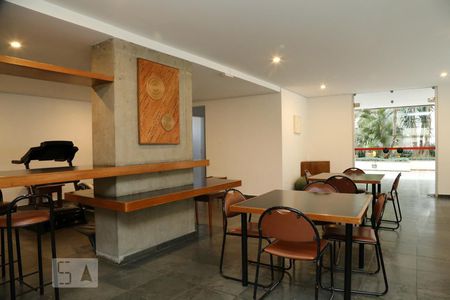 Apartamento para alugar com 160m², 4 quartos e 2 vagasÁrea comum - Salão de festas