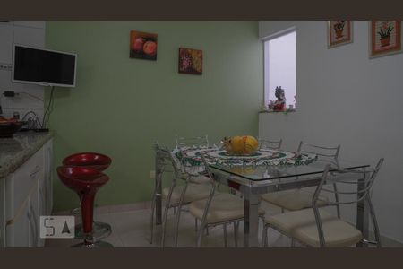 Casa à venda com 192m², 4 quartos e 3 vagasCozinha