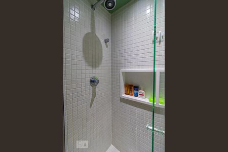 Studio para alugar com 40m², 1 quarto e 1 vaga Studio para alugar com 40m², 1 quarto e 1 vagaBanheiro