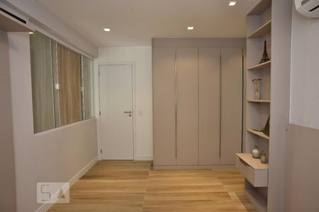 Apartamento para alugar com 107m², 2 quartos e 1 vagaSuíte 1