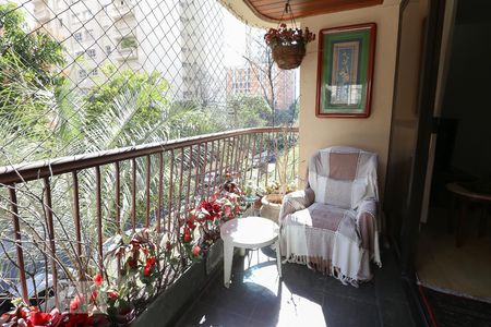 Varanda de apartamento à venda com 4 quartos, 170m² em Vila Uberabinha, São Paulo