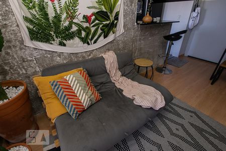 Detalhe de apartamento para alugar com 2 quartos, 60m² em Teresópolis, Porto Alegre