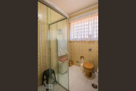 Casa à venda com 300m², 5 quartos e 4 vagas Casa à venda com 300m², 5 quartos e 4 vagasBanheiro