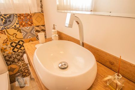 Casa à venda com 300m², 5 quartos e 4 vagas Casa à venda com 300m², 5 quartos e 4 vagasBanheiro - Suíte 2