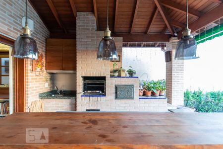 Casa à venda com 310m², 3 quartos e 4 vagas Casa à venda com 310m², 3 quartos e 4 vagasÁrea Gourmet