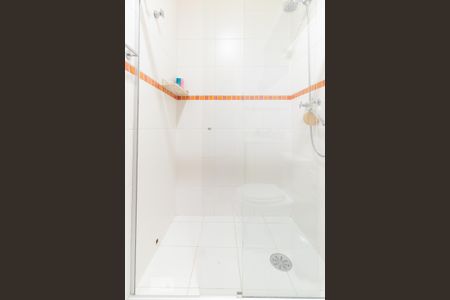 Casa à venda com 310m², 3 quartos e 4 vagas Casa à venda com 310m², 3 quartos e 4 vagasBanheiro da Suíte 1 - Box