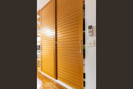 Casa à venda com 310m², 3 quartos e 4 vagas Casa à venda com 310m², 3 quartos e 4 vagasSuíte 3 - Armário