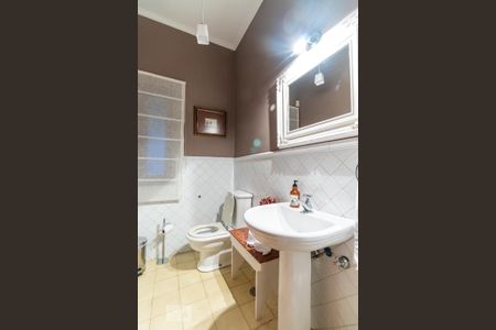 Casa à venda com 310m², 3 quartos e 4 vagas Casa à venda com 310m², 3 quartos e 4 vagasLavabo