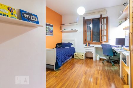 Casa à venda com 310m², 3 quartos e 4 vagas Casa à venda com 310m², 3 quartos e 4 vagasSuíte 3