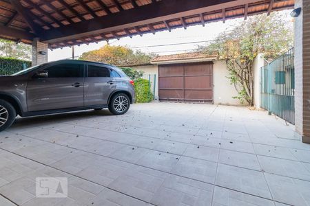 Casa à venda com 310m², 3 quartos e 4 vagas Casa à venda com 310m², 3 quartos e 4 vagasGaragem