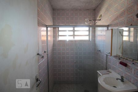 Casa à venda com 160m², 3 quartos e 2 vagasBanheiro 2 social