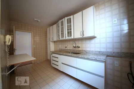 Apartamento à venda com 64m², 2 quartos e 2 vagasCozinha