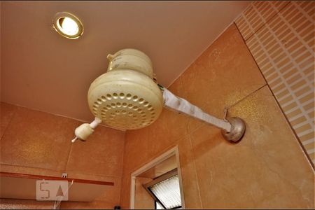 Apartamento à venda com 120m², 3 quartos e sem vagaChuveiro