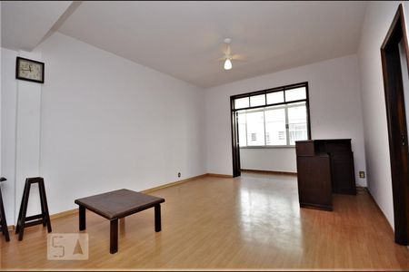 Sala de Apartamento com 3 quartos, 120m² Botafogo