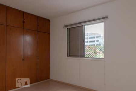 Quarto 1 de apartamento para alugar com 2 quartos, 72m² em Jabaquara, São Paulo