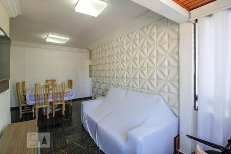 Sala de Apartamento com 3 quartos, 75m² Macedo