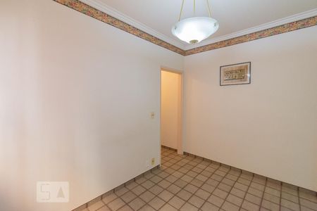 Casa à venda com 480m², 6 quartos e 4 vagas Casa à venda com 480m², 6 quartos e 4 vagasCozinha