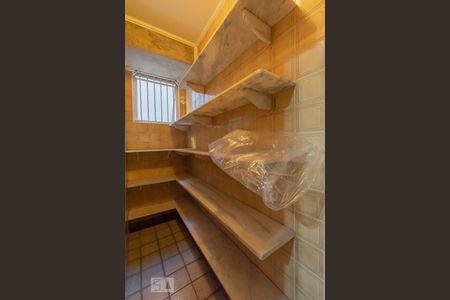 Casa à venda com 480m², 6 quartos e 4 vagas Casa à venda com 480m², 6 quartos e 4 vagasdispensa