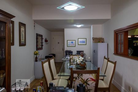 Apartamento para alugar com 125m², 3 quartos e sem vaga Apartamento para alugar com 125m², 3 quartos e sem vagaSala