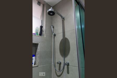 Apartamento para alugar com 125m², 3 quartos e sem vaga Apartamento para alugar com 125m², 3 quartos e sem vagaBanheiro da Suíte