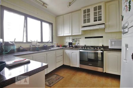 Apartamento para alugar com 306m², 4 quartos e 4 vagasCozinha