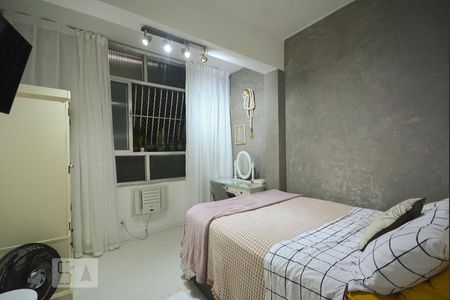 Quarto 1 de apartamento para alugar com 2 quartos, 53m² em Catete, Rio de Janeiro