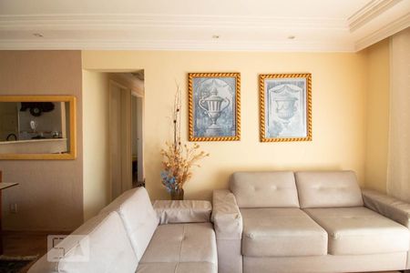 Sala de apartamento à venda com 3 quartos, 74m² em Vila Vermelha, São Paulo