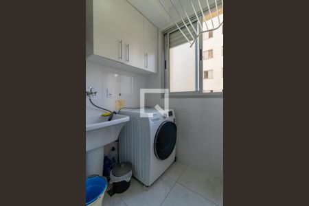 Apartamento à venda com 57m², 2 quartos e 1 vaga Apartamento à venda com 57m², 2 quartos e 1 vagaÁrea de Serviço