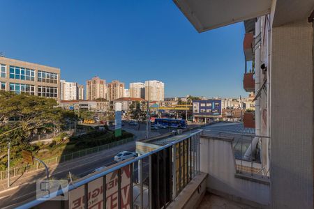 Varanda de apartamento para alugar com 3 quartos, 120m² em Jardim Lindoia, Porto Alegre