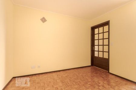 Sala de apartamento para alugar com 3 quartos, 120m² em Jardim Lindoia, Porto Alegre