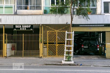 Apartamento à venda com 35m², 1 quarto e sem vaga Apartamento à venda com 35m², 1 quarto e sem vagaFachada